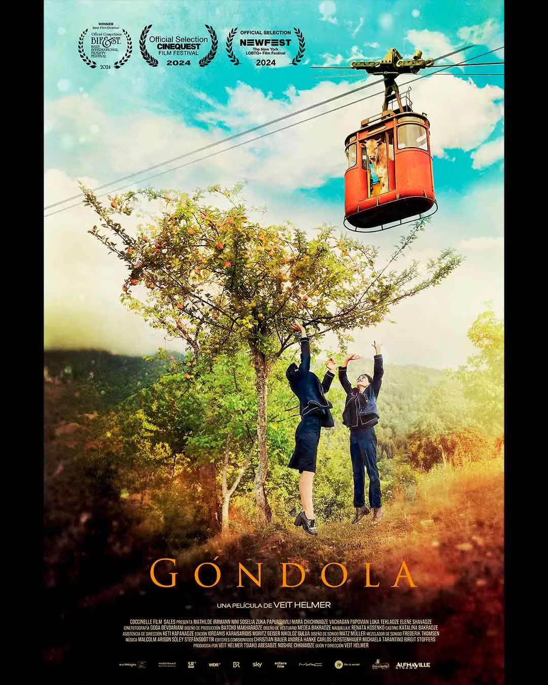 15 DESDE LA OTRA BANQUETA: GÓNDOLA