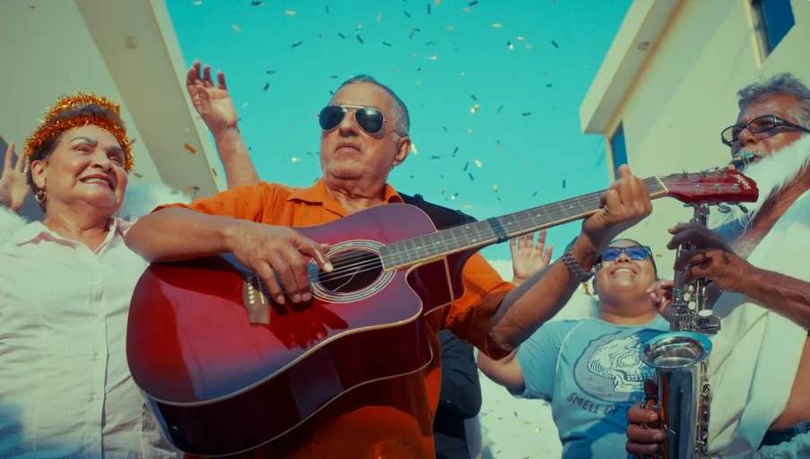 GIFF: MOTEL PARAÍSO