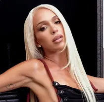 BAD GYAL: MÁS CARA WORLD TOUR